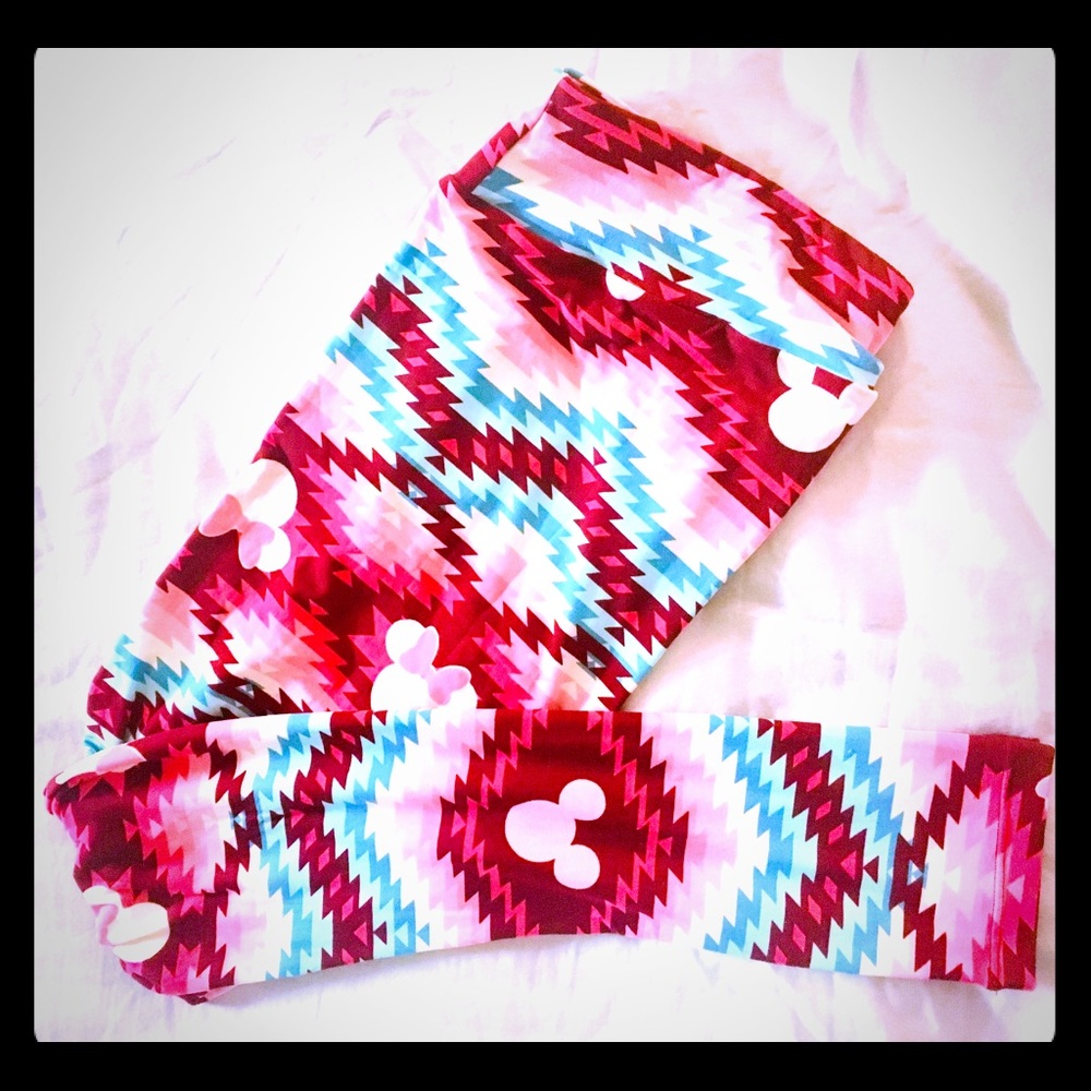 💕 NWT Lularoe Disney Leggings